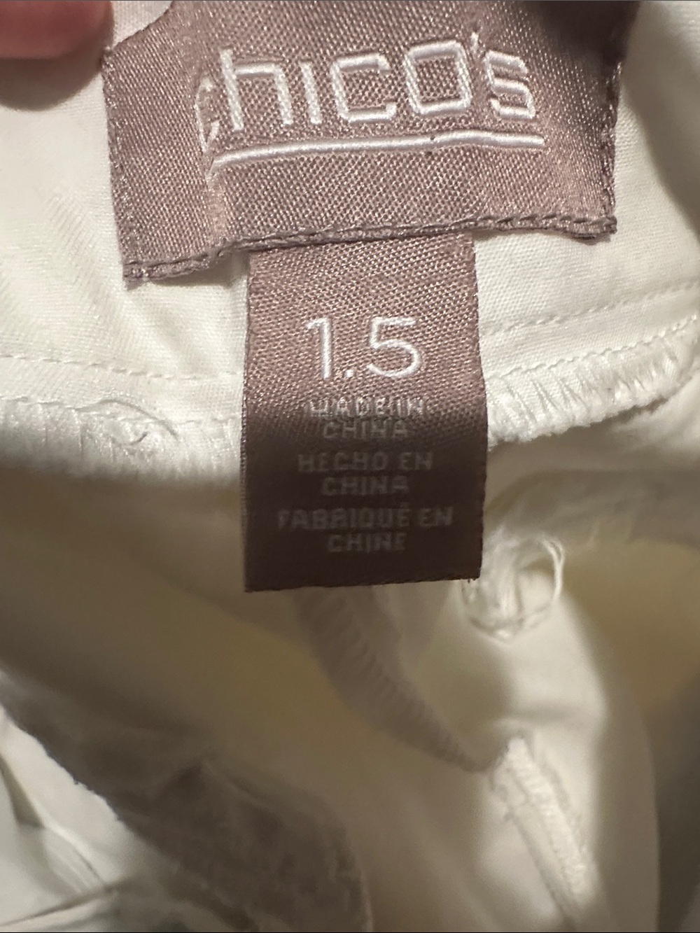 Two pairs of ladies Chico size 1.5 knee length shorts, white, and yellow - Picture 7 of 7